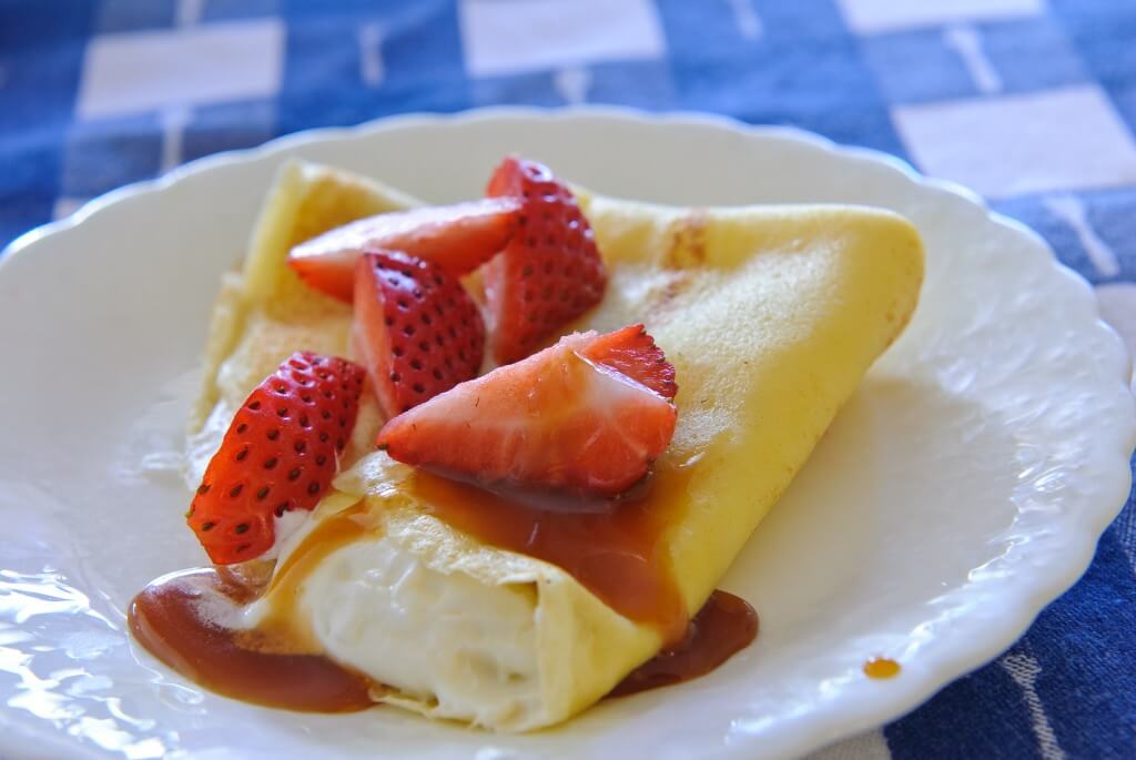 Enjoy the taste of fresh crepes with professional crepe maker